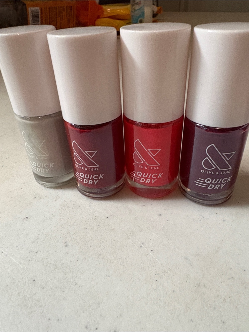 4 pack!Olive & June Quick Dry Nail Polish Set — Red, Pink, Purple, Gray